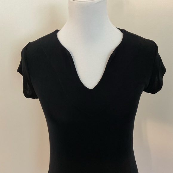 Chico's Travelers Elegant Black Short Sleeve Tee - Picture 2 of 6